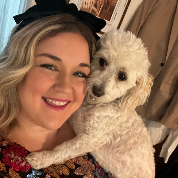 Meet your Posher, Taylor - Picture 1 of 1